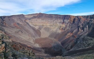 UNE JOURNEE AU VOLCAN : RANDONNEZ JUSQU’AU CRATERE DOLOMIEU DU PITON DE LA FOURNAISE !